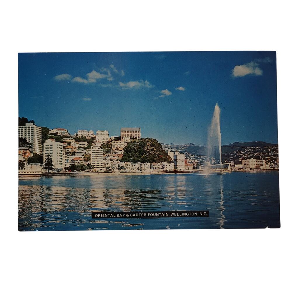 Vintage Oriental Bay & Carter Fountain Wellington NZ Postcard P1549 Tiki Card